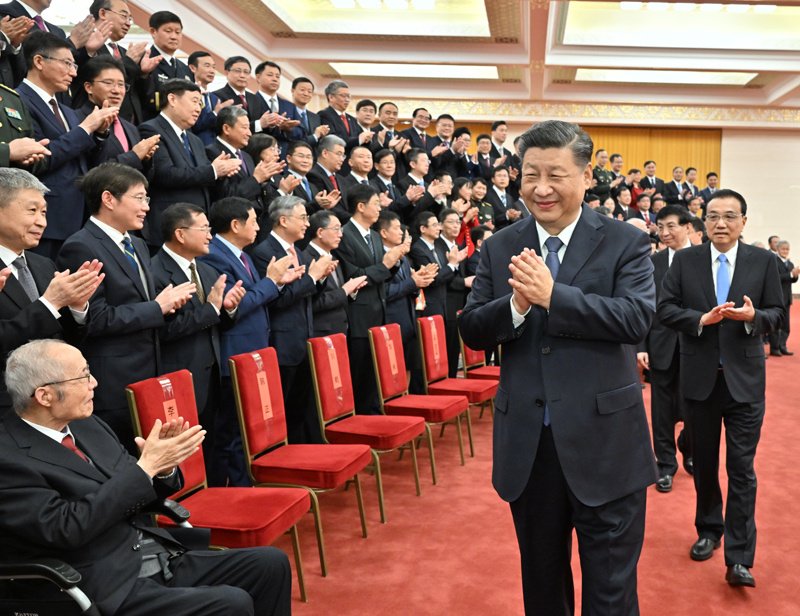 金年会官方陪玩习出席邦度科学身手嘉勉大会并为最高奖取得者等颁奖(图7)